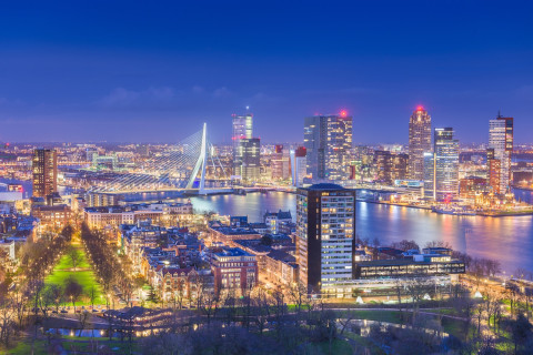 Expats kopen steeds vaker een huis in Rotterdam neem een aankoopmakelaar mee want je kent het land niet goed.