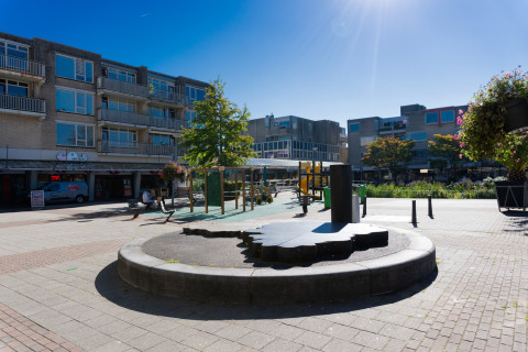Huiseigenaren in o.a. Zevenkamp, Ommoord en breed Rotterdam krijgen te maken met hoge kosten om hun erfpachtgrond van de gemeente af te kopen. Schakel een aankoopmakelaar in voor advies.
